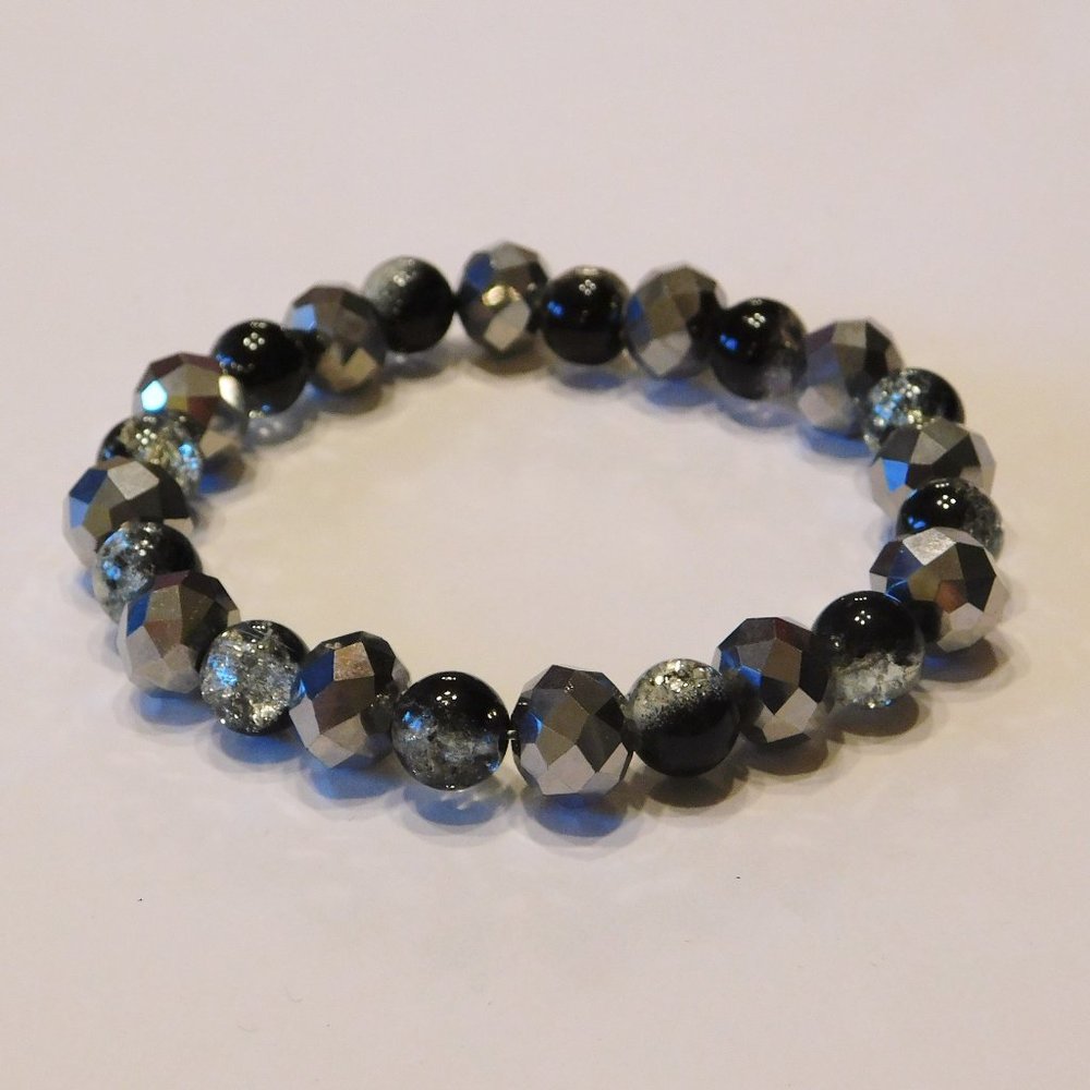 Handmade Black & Silver Glass Beaded Stretch Bracelet - 7.25"